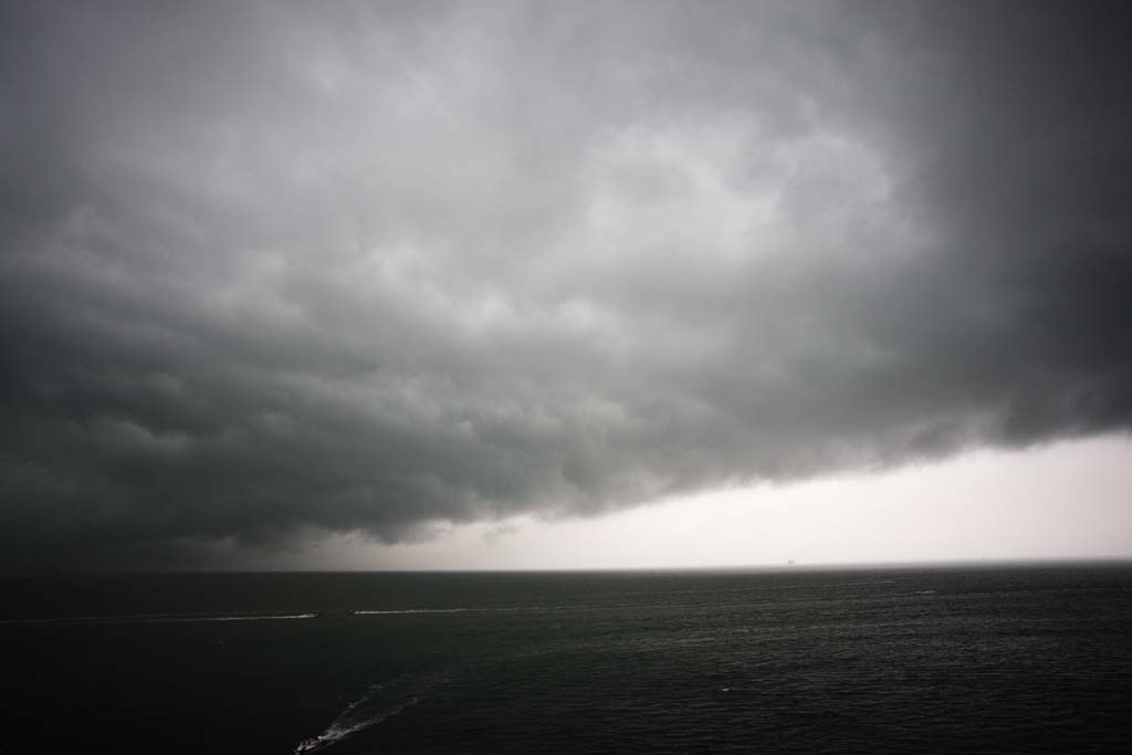 photo,material,free,landscape,picture,stock photo,Creative Commons,A cold front, The weather, cloud, Dark clouds, Rain