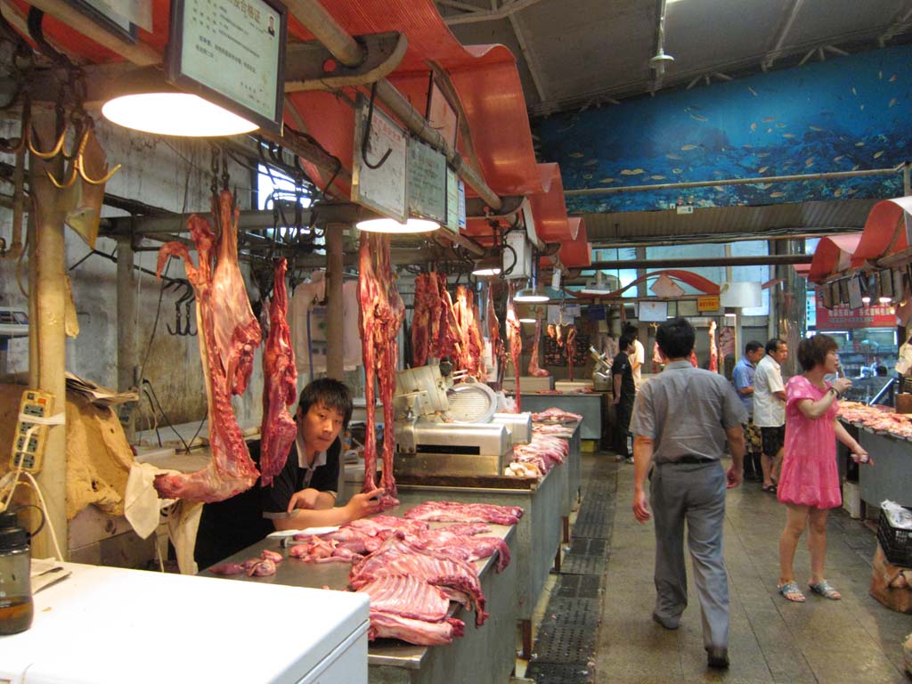 photo,material,free,landscape,picture,stock photo,Creative Commons,An eastern edge market, shop, market, butcher shop, Pork