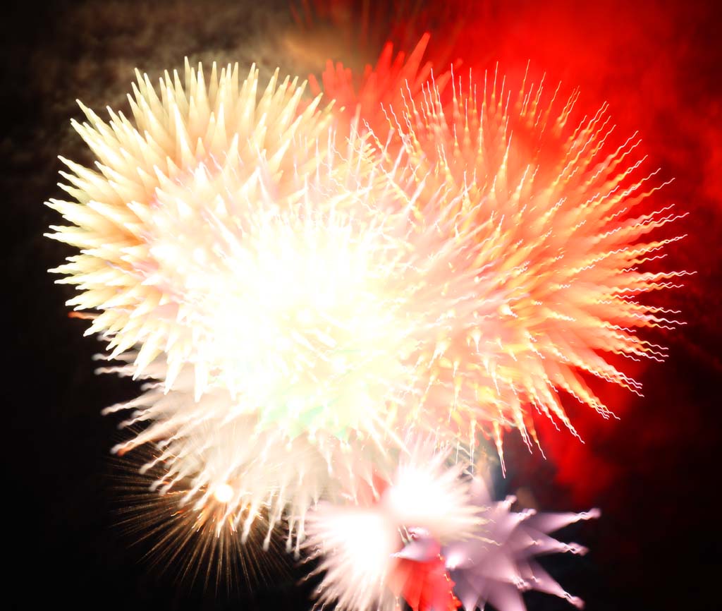 photo,material,free,landscape,picture,stock photo,Creative Commons,Tama River Fireworks Display, Launching fireworks, natural scene or object which adds poetic charm to the season of the summer, Signal fire, Brightness