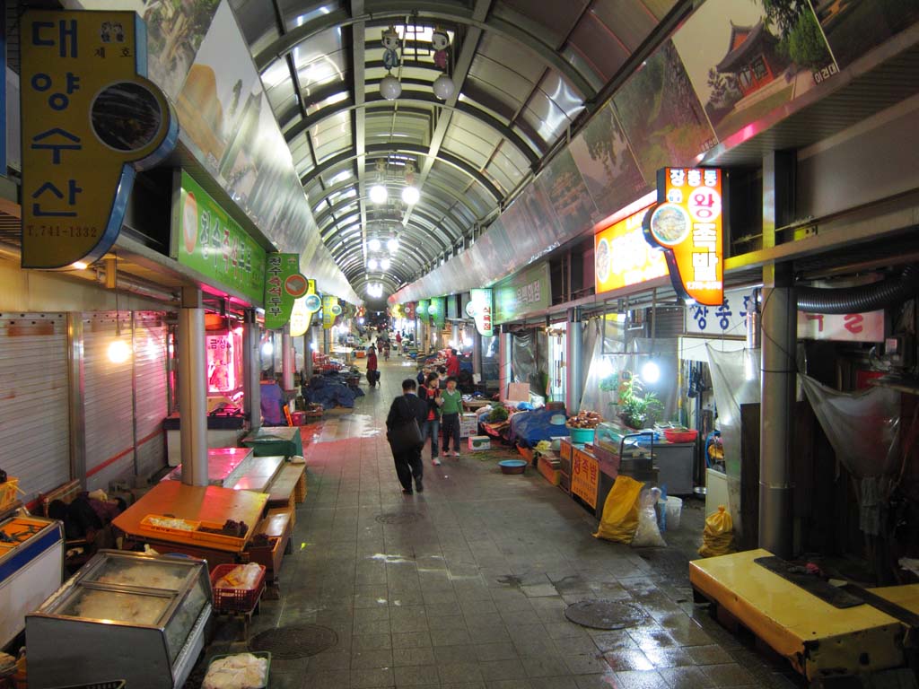 Foto, materiell, befreit, Landschaft, Bild, hat Foto auf Lager,Gyeongju-Markt, Laden, Eine Arkade, Markt, Bei Nacht