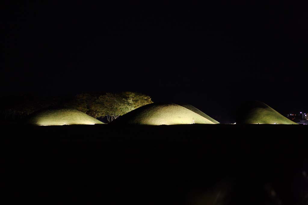 photo,material,free,landscape,picture,stock photo,Creative Commons,The Tumuli Park Belt, An old burial mound, In the days of three countries, Remains, 