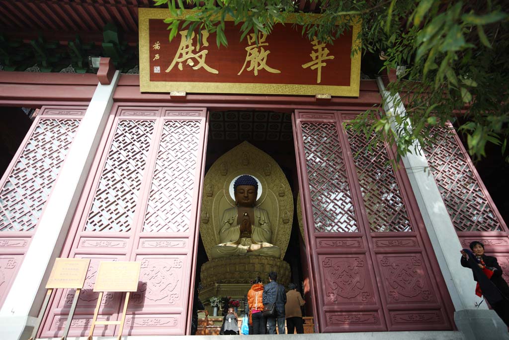 photo,material,free,landscape,picture,stock photo,Creative Commons,Hangzhou Lingying Temple, Buddhism, Buddhist image, lattice door, Faith