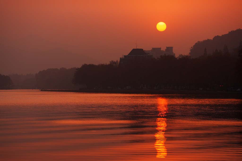 foto,tela,gratis,paisaje,fotografa,idea,Anochecer del lago de Xi - hu, , El sol, Sol poniente, La superficie del agua