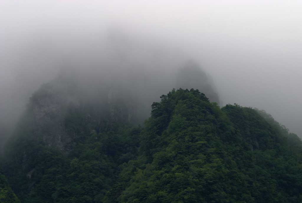 photo,material,free,landscape,picture,stock photo,Creative Commons,Illusion of deep mountains, fog, mist, cloud, mountain