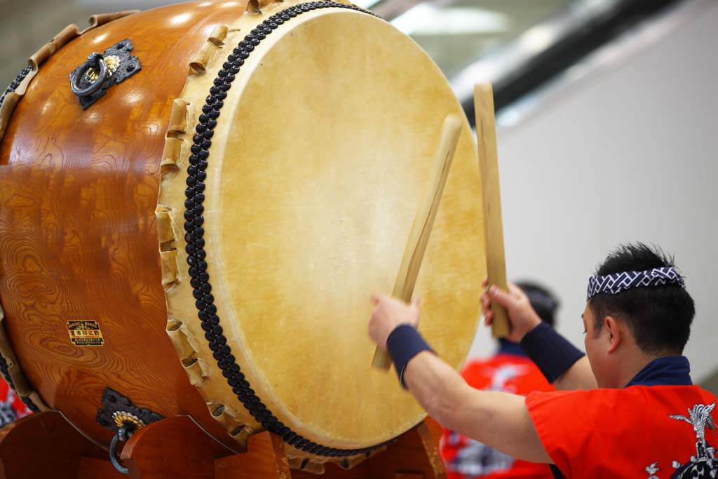 photo,material,free,landscape,picture,stock photo,Creative Commons,The sum drum, musical instrument, drum, drumstick, happi coat