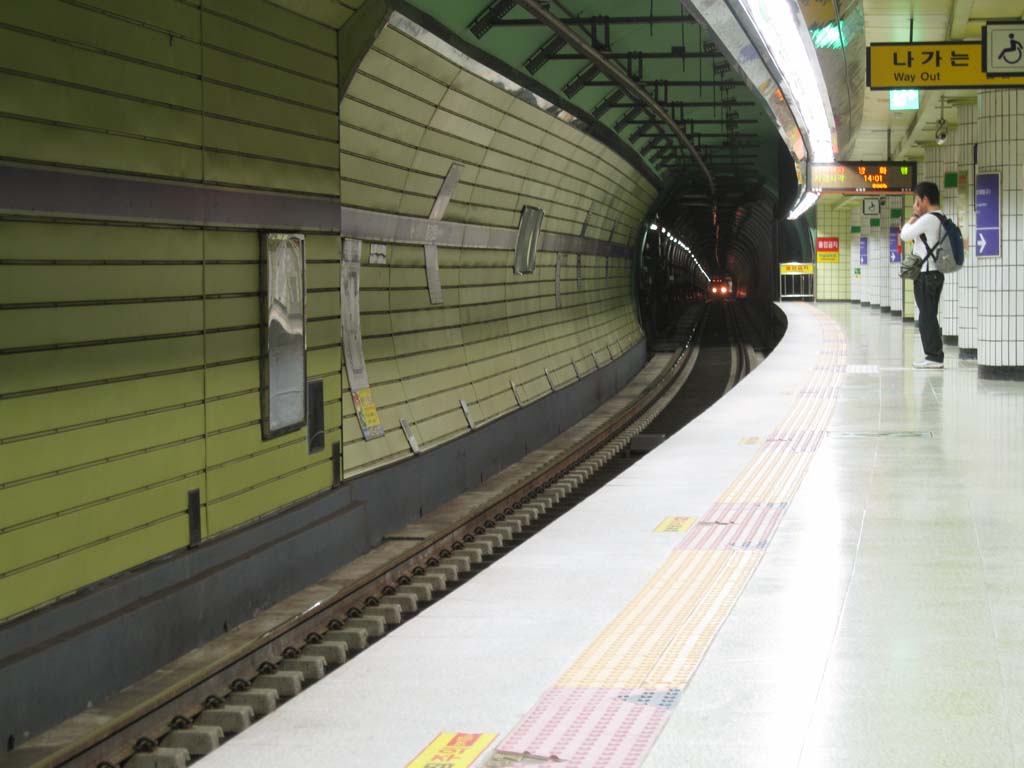 fotografia, materiale, libero il panorama, dipinga, fotografia di scorta,Un sottopassaggio pedonale, ferrovia, sottopassaggio pedonale, piattaforma, tunnel