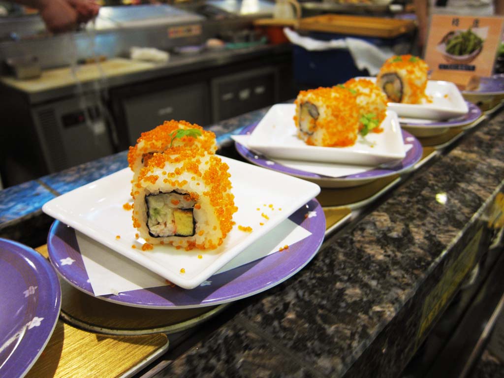 photo,material,free,landscape,picture,stock photo,Creative Commons,Belt-conveyor sushi, Rolling thickly, black kite kid, An omelet, roll