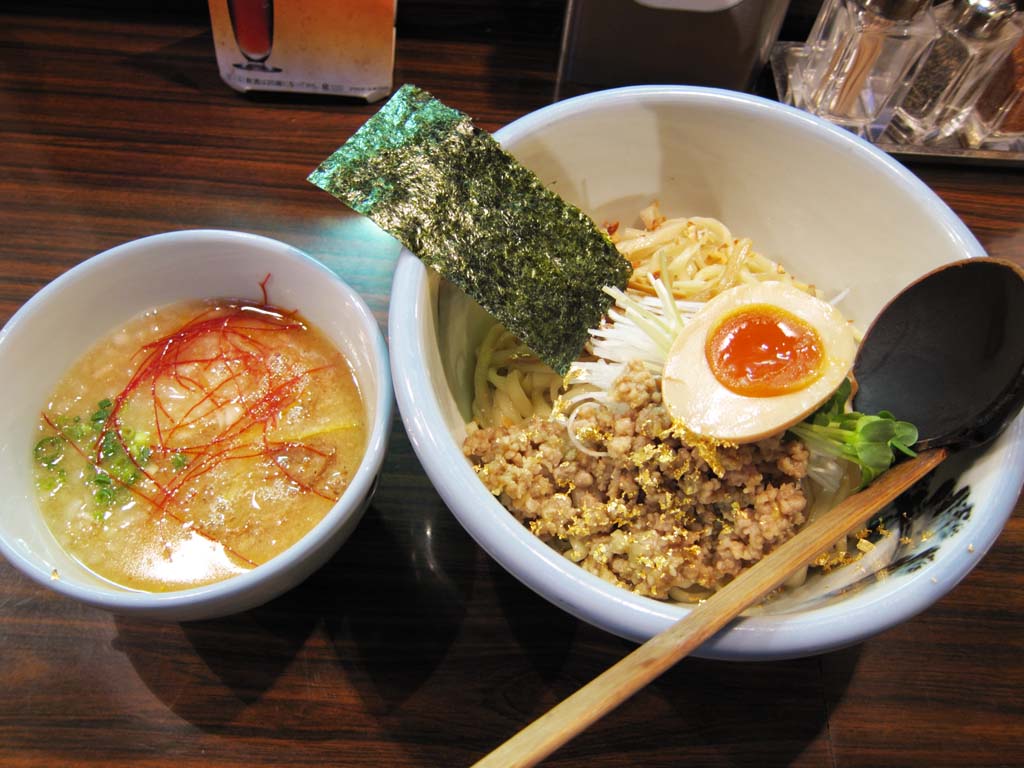 photo,material,free,landscape,picture,stock photo,Creative Commons,Reckoning noodles, Ramen, Gold leaf, boiled egg, Ground meat