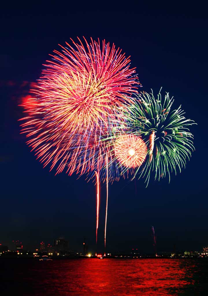 Foto, materiell, befreit, Landschaft, Bild, hat Foto auf Lager,Tokyo Bucht groartiges Feuerwerk, Feuerwerk, Nacht, Abschuss, Ein-Fufeuerwerkball