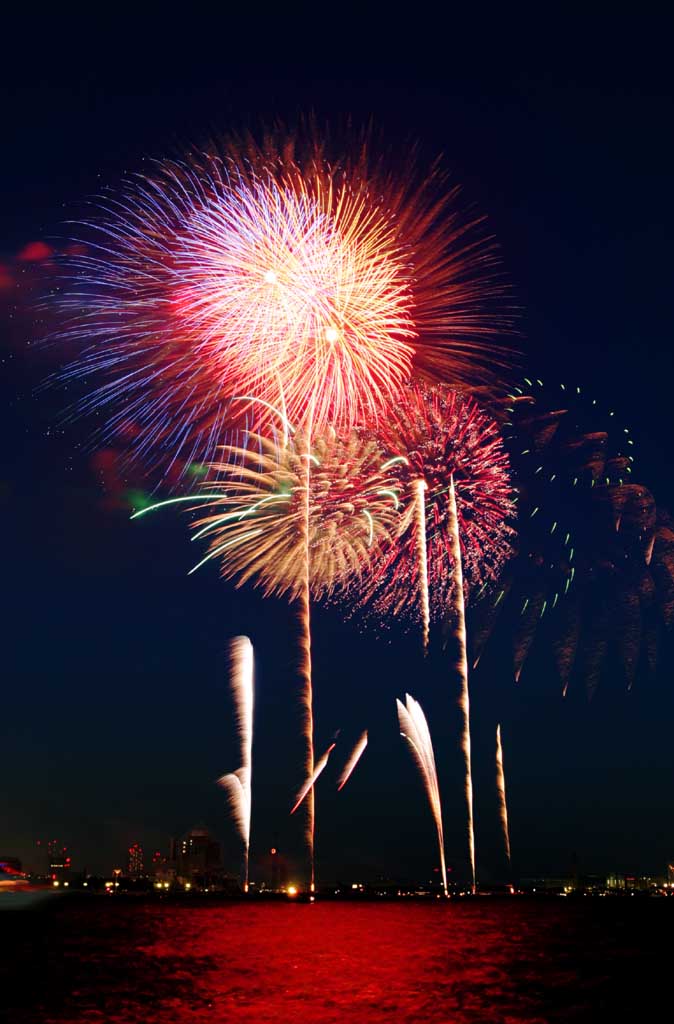 Foto, materiell, befreit, Landschaft, Bild, hat Foto auf Lager,Tokyo Bucht groartiges Feuerwerk, Feuerwerk, Nacht, Abschuss, Ein-Fufeuerwerkball