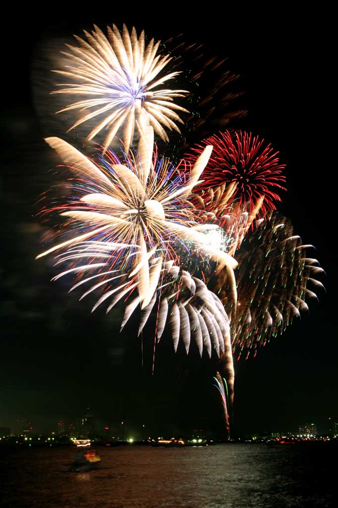 Foto, materiell, befreit, Landschaft, Bild, hat Foto auf Lager,Strau von Nacht, Feuerwerk, Nacht, Abschuss, Ein-Fufeuerwerkball