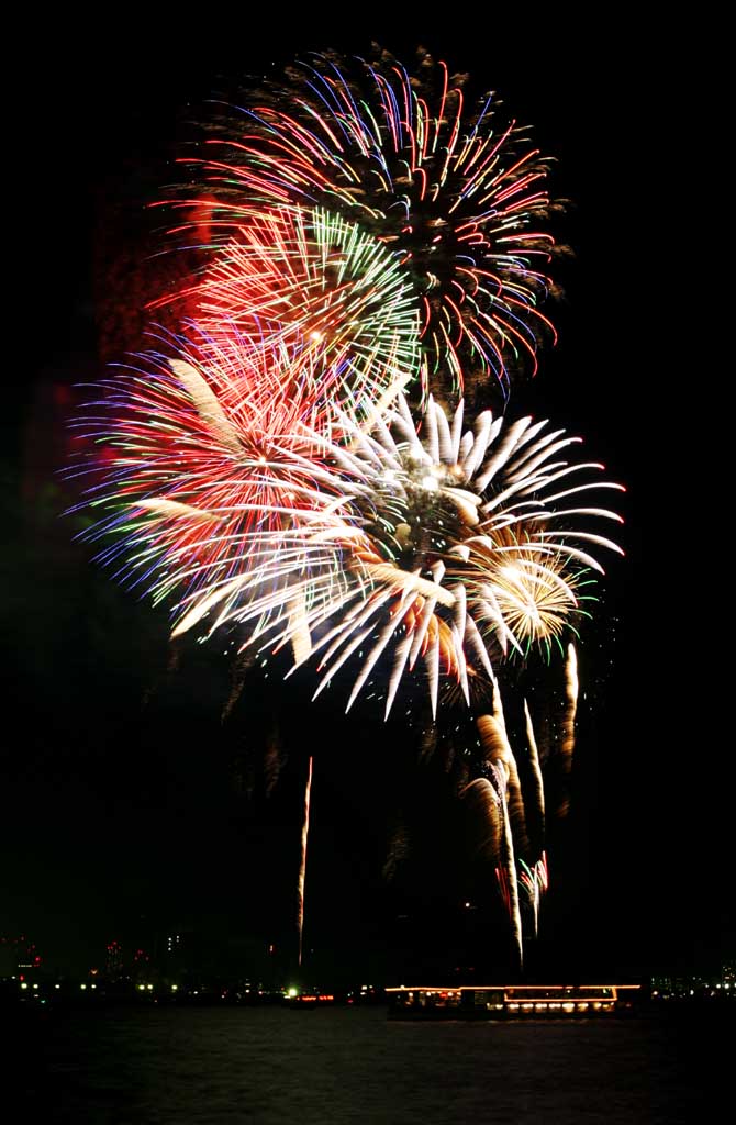 Foto, materiell, befreit, Landschaft, Bild, hat Foto auf Lager,Tokyo Bucht groartiges Feuerwerk, Feuerwerk, Nacht, Abschuss, Ein-Fufeuerwerkball