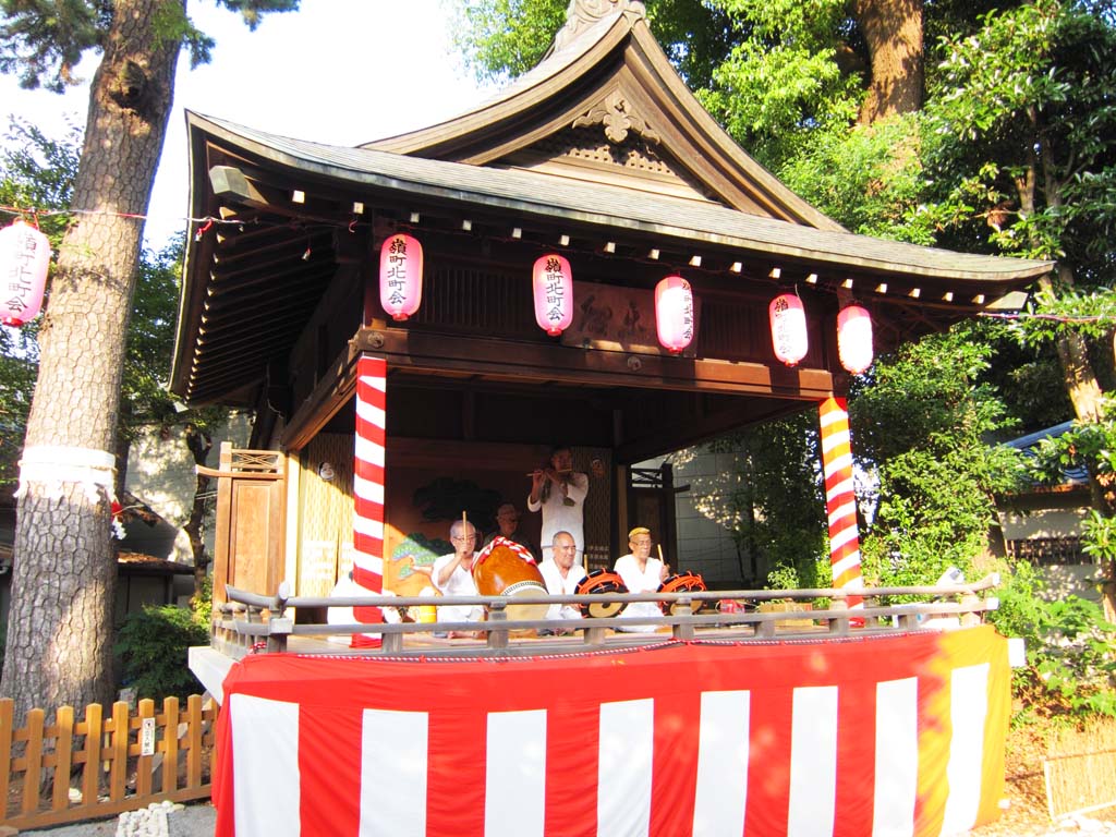 photo,material,free,landscape,picture,stock photo,Creative Commons,The musical accompaniment of the Shinto shrine, drum, hand drum, flute, festival