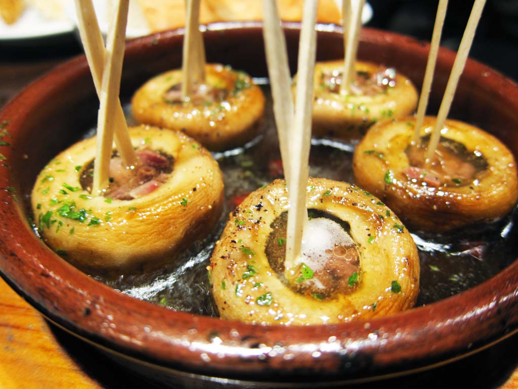 photo,material,free,landscape,picture,stock photo,Creative Commons,ajillo of the mushroom, Cooking, Food, , 