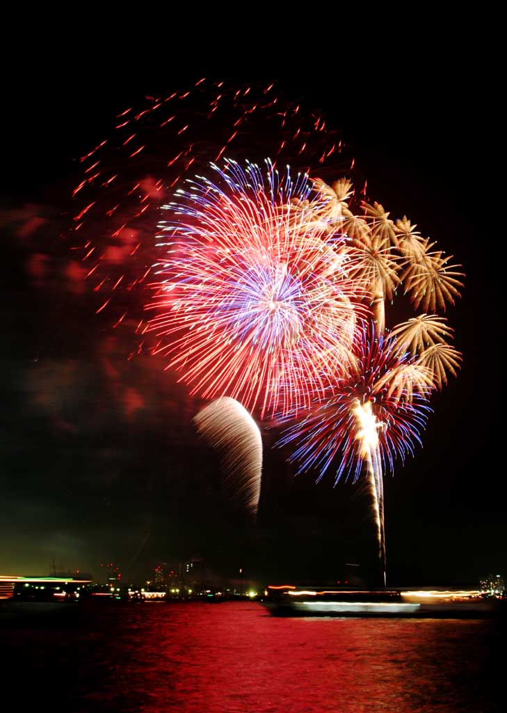 Foto, materiell, befreit, Landschaft, Bild, hat Foto auf Lager,Tokyo Bucht groartiges Feuerwerk, Feuerwerk, Nacht, Abschuss, Ein-Fufeuerwerkball