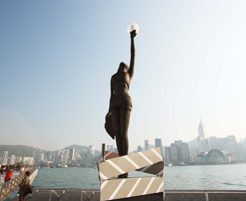 foto,tela,gratis,paisaje,fotografa,idea,Una avenida de luz de las estrelllas, Estatua de bronce, Mujer, Pelcula, El mar