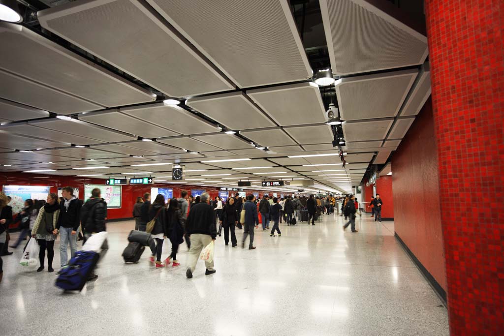 photo,material,free,landscape,picture,stock photo,Creative Commons,A subway passage, railroad, subway, basement, 