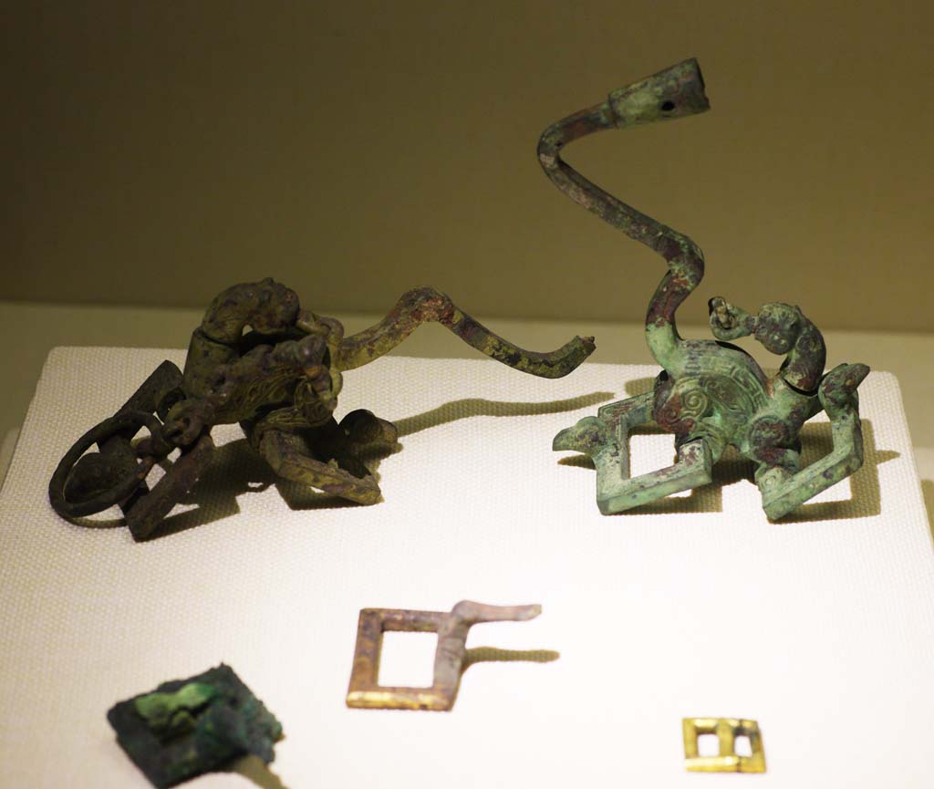 fotografia, materiale, libero il panorama, dipinga, fotografia di scorta, esso Museo di Han Occidentale del Nanyue Re Mausoleo Una decorazione di tubo bronzo-coinvolta e dorata, grave, tomba di tumulo di sepoltura, , Paese di Minagoshi