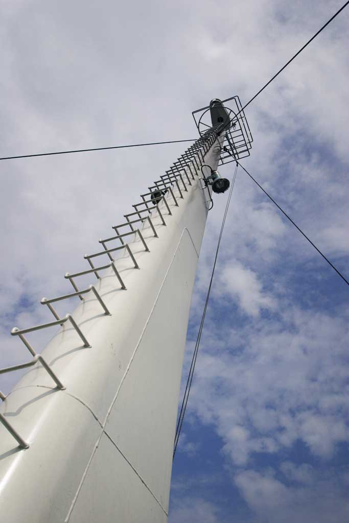 photo,material,free,landscape,picture,stock photo,Creative Commons,Mast pointing the sky, mast, blue sky, sea, ship
