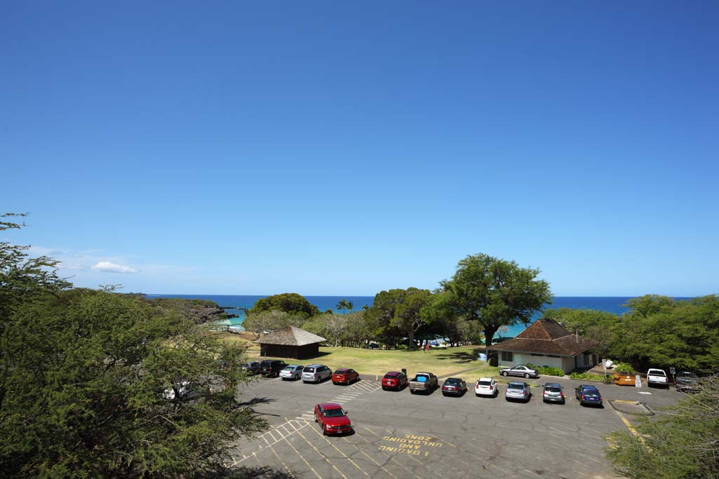 Foto, materieel, vrij, landschap, schilderstuk, bevoorraden foto,Parking van Hapuna Beach, Blauwe lucht, Zee badend, Blauw, 