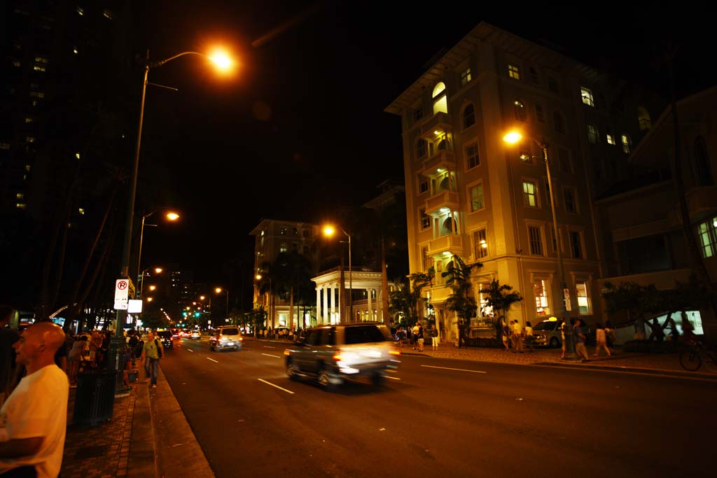 photo,material,free,landscape,picture,stock photo,Creative Commons,Road of Oahu night, , , , 