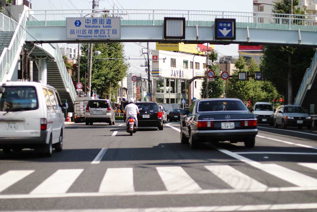 Foto, materiell, befreit, Landschaft, Bild, hat Foto auf Lager,Nakahara Kaido-Strae, Auto, Asphalt, Zebrastreifen, Fugngerbrcke