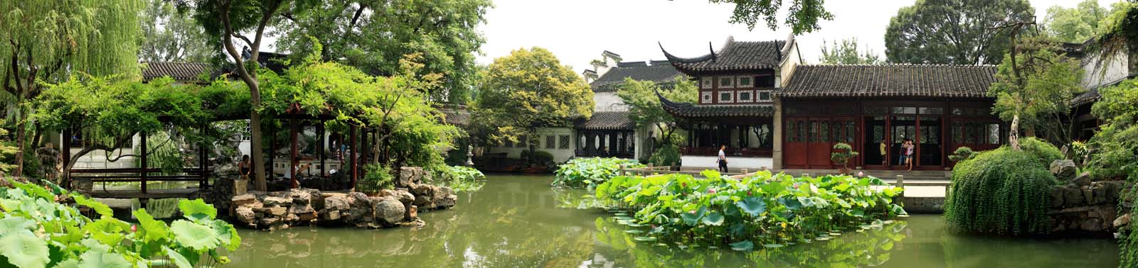 photo,material,free,landscape,picture,stock photo,Creative Commons,Lingering Garden pond, , , , 