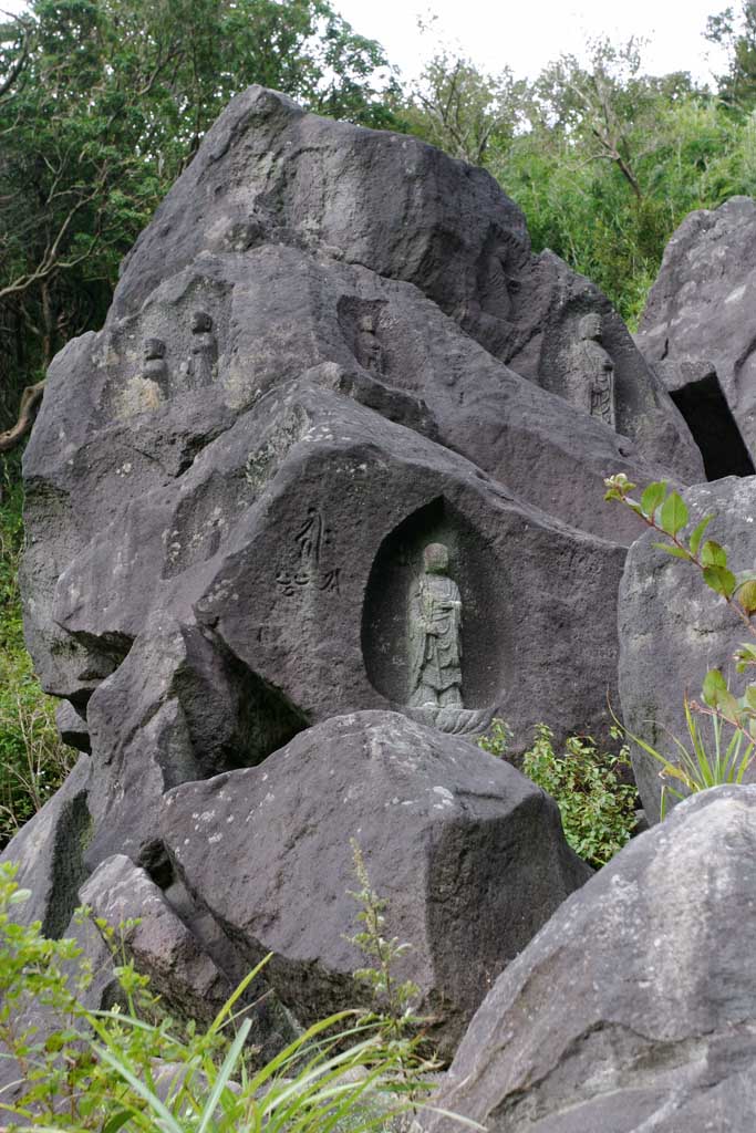 ,,, ,,,  .  , Hakone., guardideity ., Bodhisattva.  ,  .