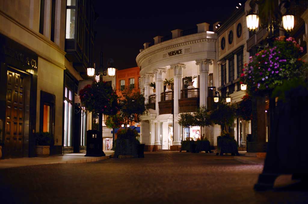 Yun Free Stock Photos : No. 1649 Night on the Rodeo Drive [USA