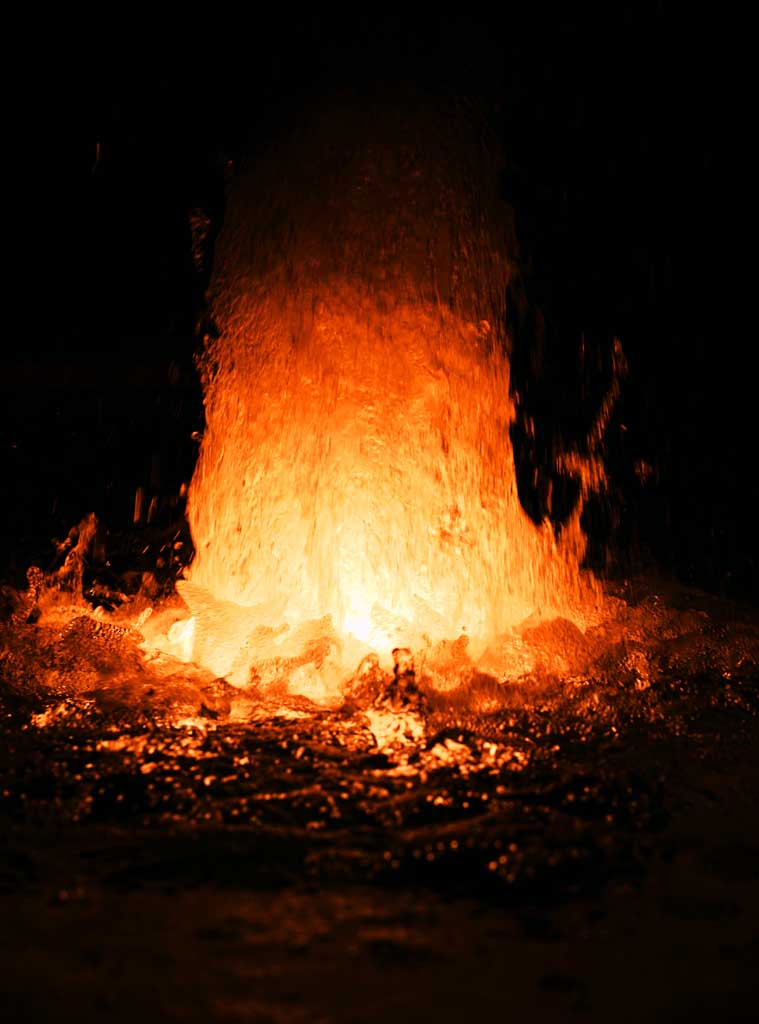 photo,material,free,landscape,picture,stock photo,Creative Commons,Flame of water, fountain, light, spray, splash