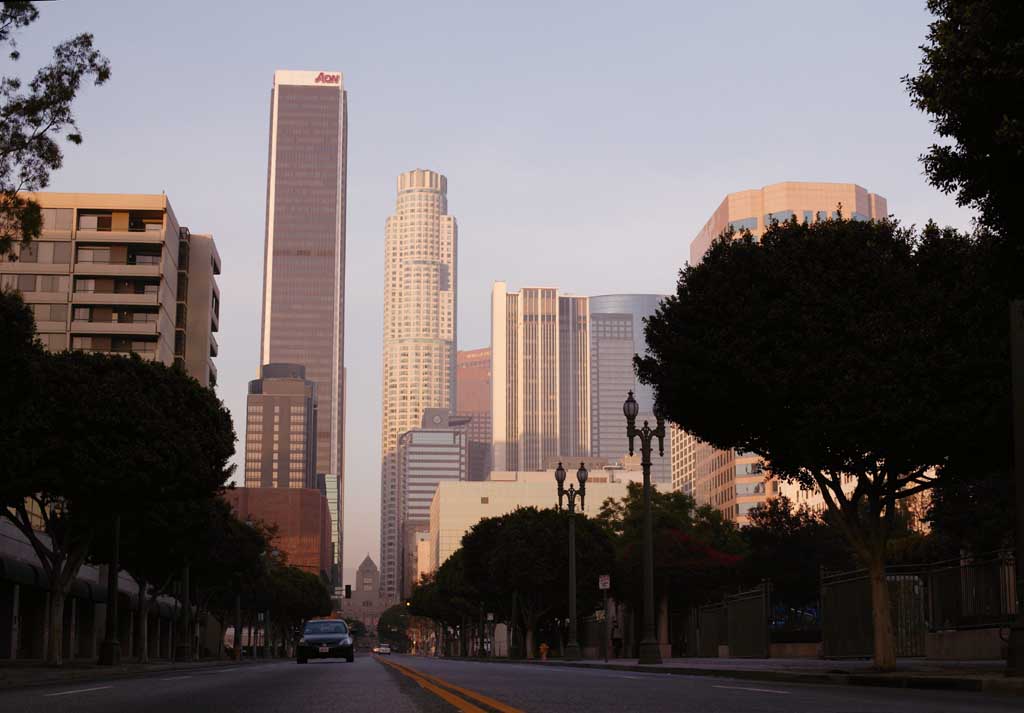 Foto, materiell, befreit, Landschaft, Bild, hat Foto auf Lager,Abend im Stadtzentrum, Gebude, Auto, Wolkenkratzer, Los Angeles