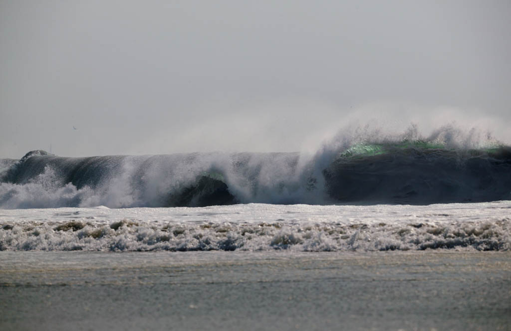 photo,material,free,landscape,picture,stock photo,Creative Commons,Emerald tube, wave, sea, , 