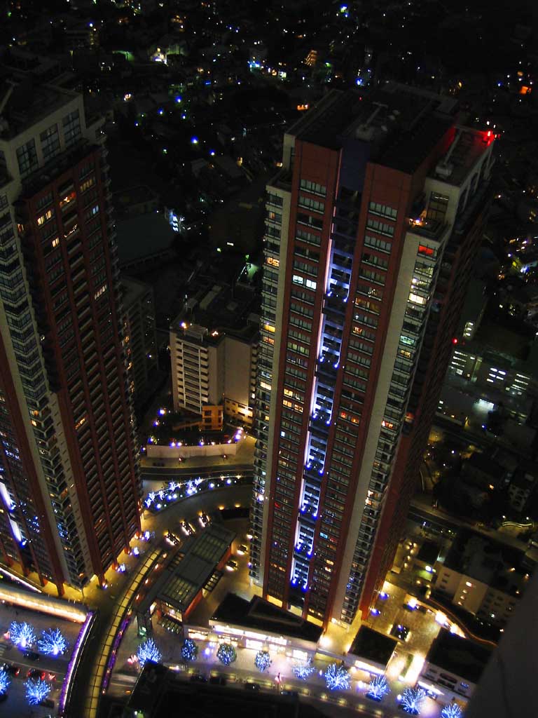 photo,material,free,landscape,picture,stock photo,Creative Commons,Skyscraper apartments at night, building, light, apartment, city