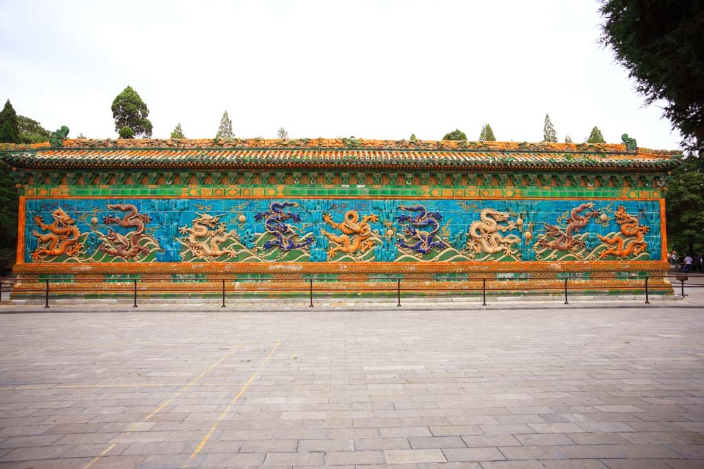 photo,material,free,landscape,picture,stock photo,Creative Commons,Beihai Park Kowloon wall, , , , 