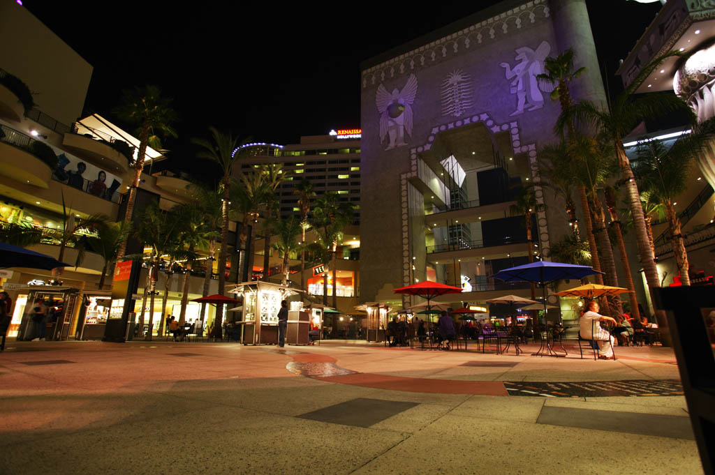 photo,material,free,landscape,picture,stock photo,Creative Commons,Shopping center of night, sightseeing spot, Hollywood, Shopping mall, chair
