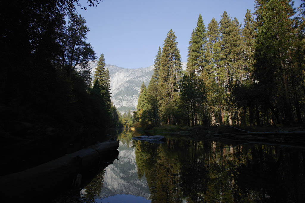 Foto, materiell, befreit, Landschaft, Bild, hat Foto auf Lager,Die stille Umgebung des Flusses des Morgens, Fluss, Stein, Wald, Die Oberflche des Wassers