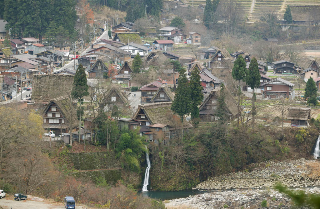 photo,material,free,landscape,picture,stock photo,Creative Commons,Shirakawago commanding, Architecture with principal ridgepole, Thatching, private house, rural scenery