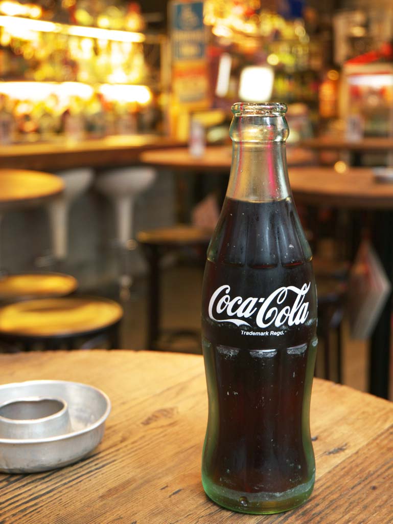 photo,material,free,landscape,picture,stock photo,Creative Commons,Coca Cola, , , , 