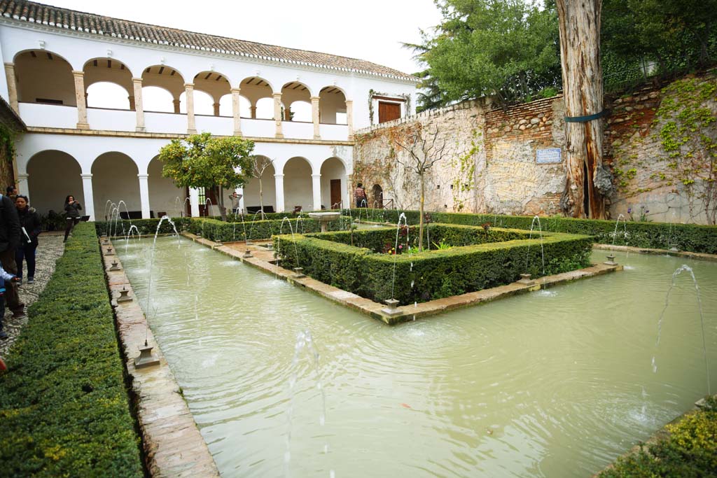 photo,material,free,landscape,picture,stock photo,Creative Commons,Generalife Sultan of the courtyard, , , , 