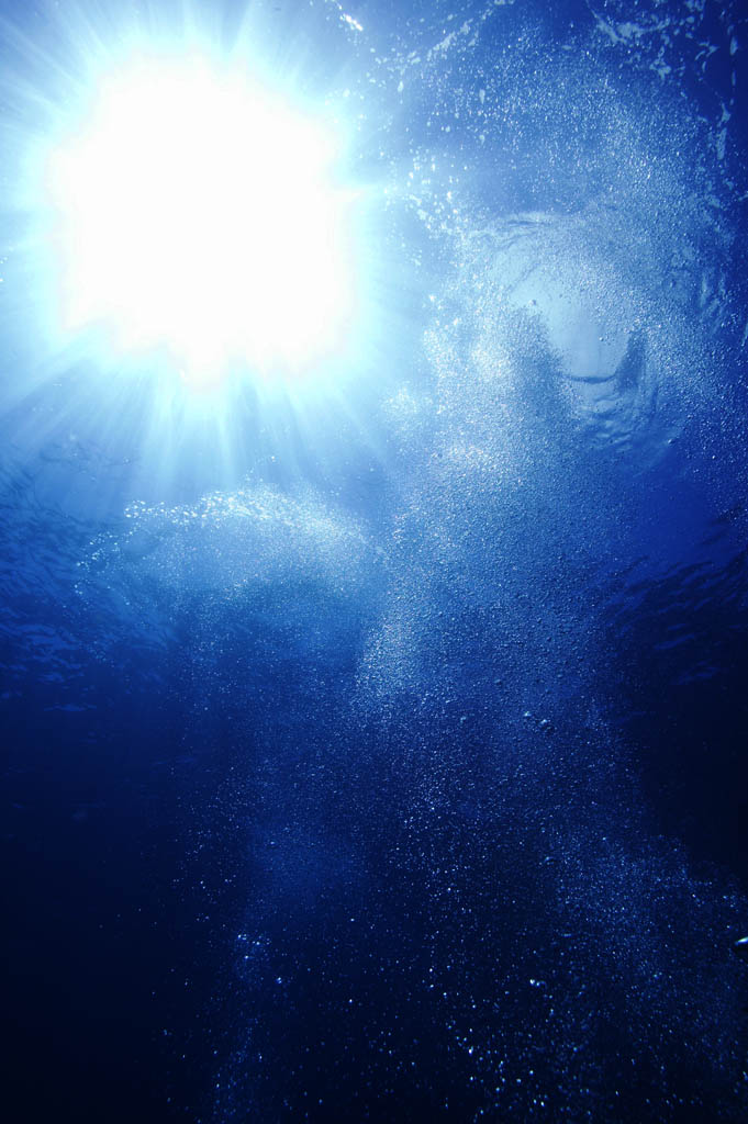 Foto, materiell, befreit, Landschaft, Bild, hat Foto auf Lager,Unterwasser Sonnenbaden, Im Meer, blauer Himmel, Znden Sie blau an, Schaum