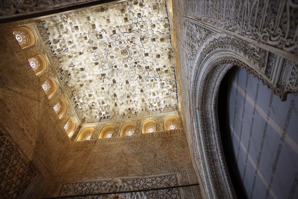 photo,material,free,landscape,picture,stock photo,Creative Commons,Alhambra Palace and the Royal, , , , 