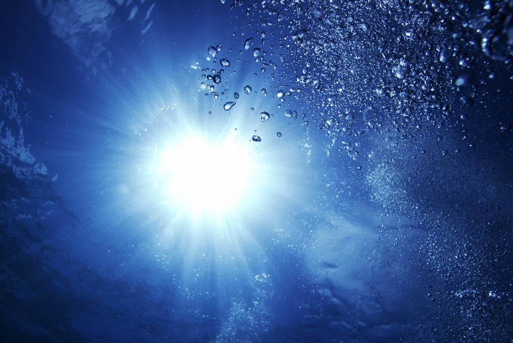 fotografia, material, livra, ajardine, imagine, proveja fotografia,Tomando banho de sol subaqutico, No mar, cu azul, Ilumine azul, Espuma