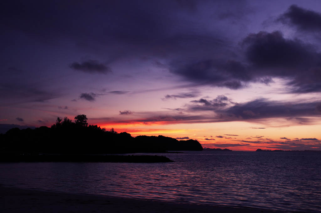 Foto, materiell, befreit, Landschaft, Bild, hat Foto auf Lager,Rosarot-rosa Wolken des Strandes, Dmmerung, Wolke, Rosarot-rosa Wolken, Es ist leer