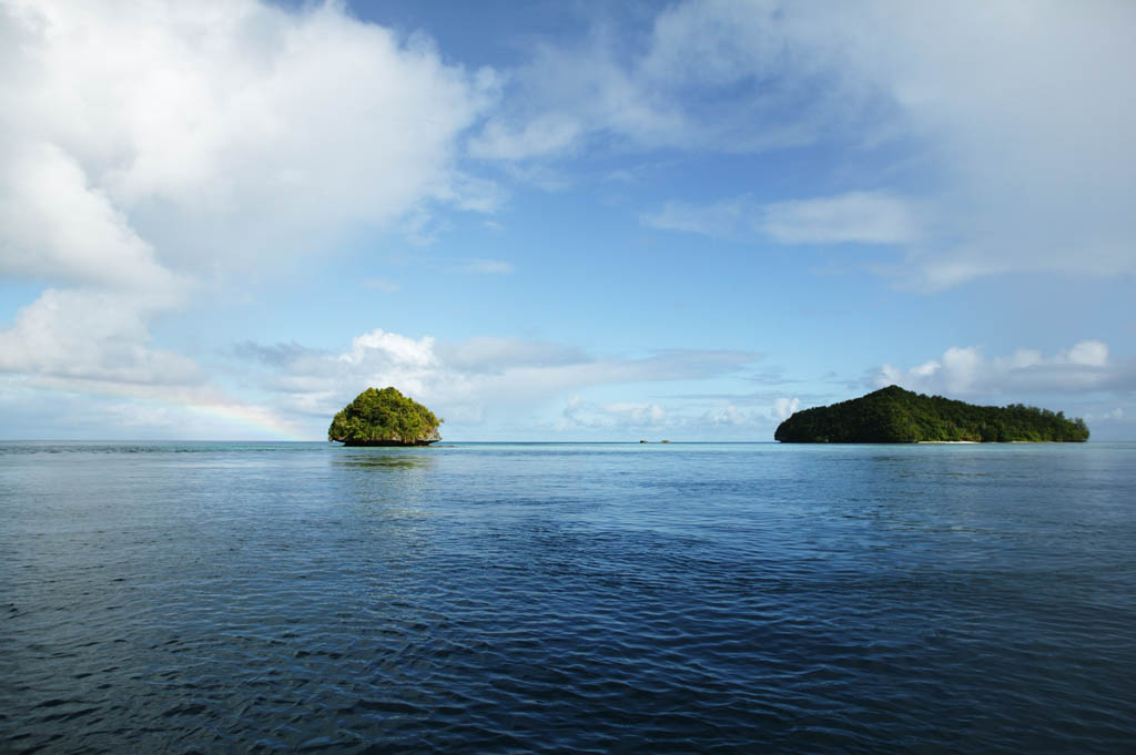 Foto, materiell, befreit, Landschaft, Bild, hat Foto auf Lager,Es ist ein Regenbogen im Horizont, Insel, Das Meer, Welle, Regenbogen