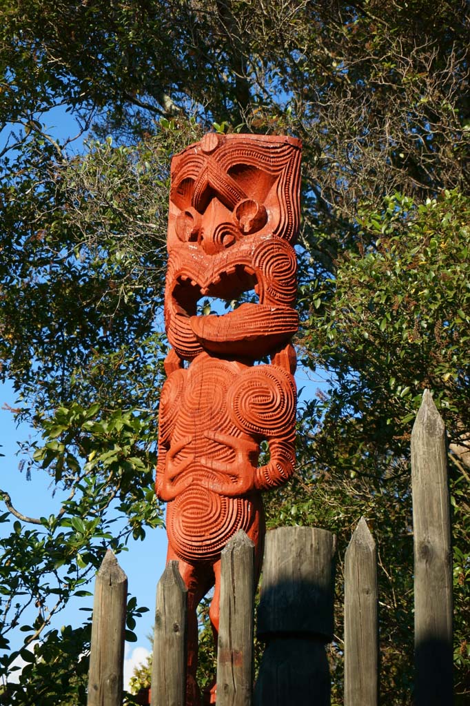 photo,material,free,landscape,picture,stock photo,Creative Commons,Maori carvings, , , , 