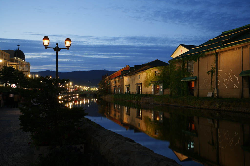 Foto, materieel, vrij, landschap, schilderstuk, bevoorraden foto,Otaru canal avond landschap, Kanaal, Straatlantaarn, De oppervlakte van het water, Baksteen magazijn