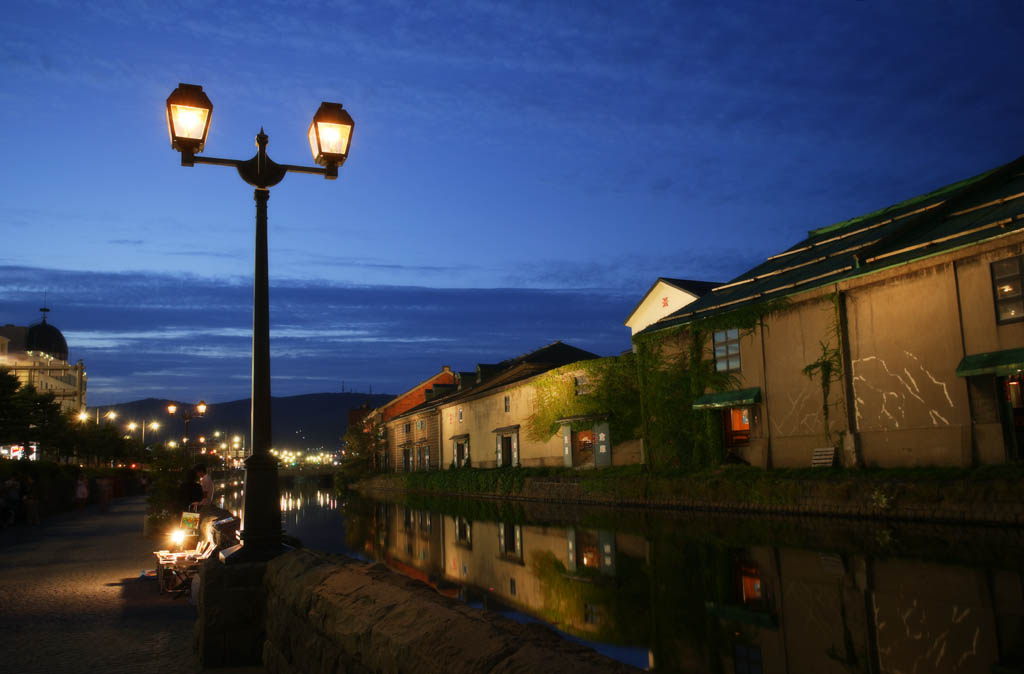 Foto, materieel, vrij, landschap, schilderstuk, bevoorraden foto,Otaru canal avond landschap, Kanaal, Straatlantaarn, De oppervlakte van het water, Baksteen magazijn