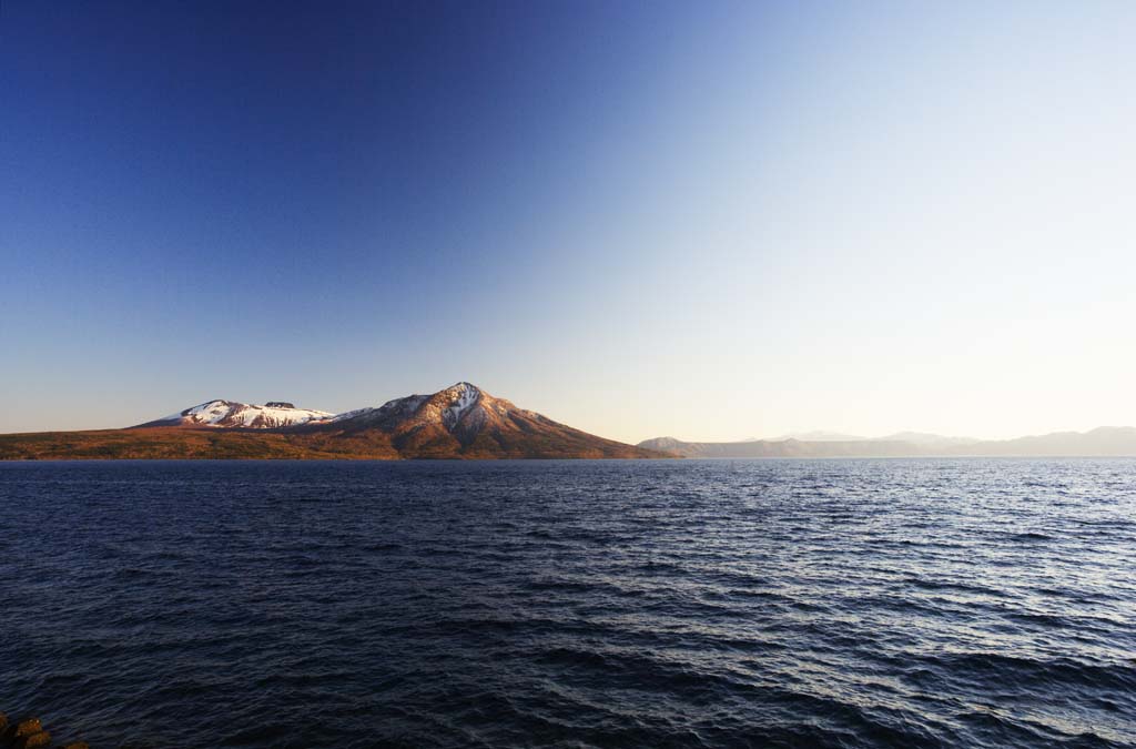 photo, la matire, libre, amnage, dcrivez, photo de la rserve,Temps de lac Shikotsu-ko, lac, Je le fais, et c'est art de Lac, rivage, Les montagnes neigeuses