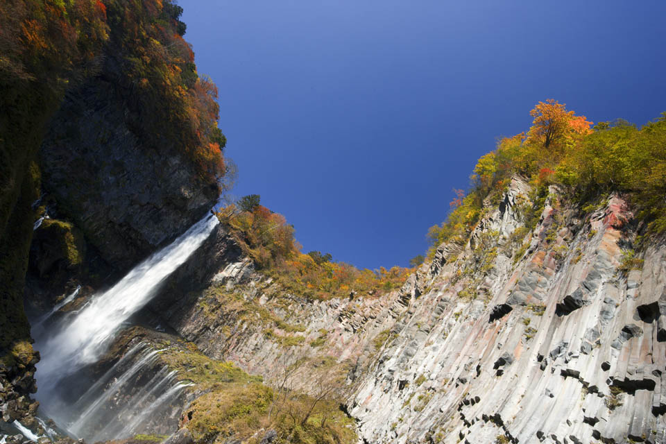 Foto, materiell, befreit, Landschaft, Bild, hat Foto auf Lager,Das Sonnenlicht Kegon Falls, Wasserfall, Ahorn, blauer Himmel, Bave-Stein