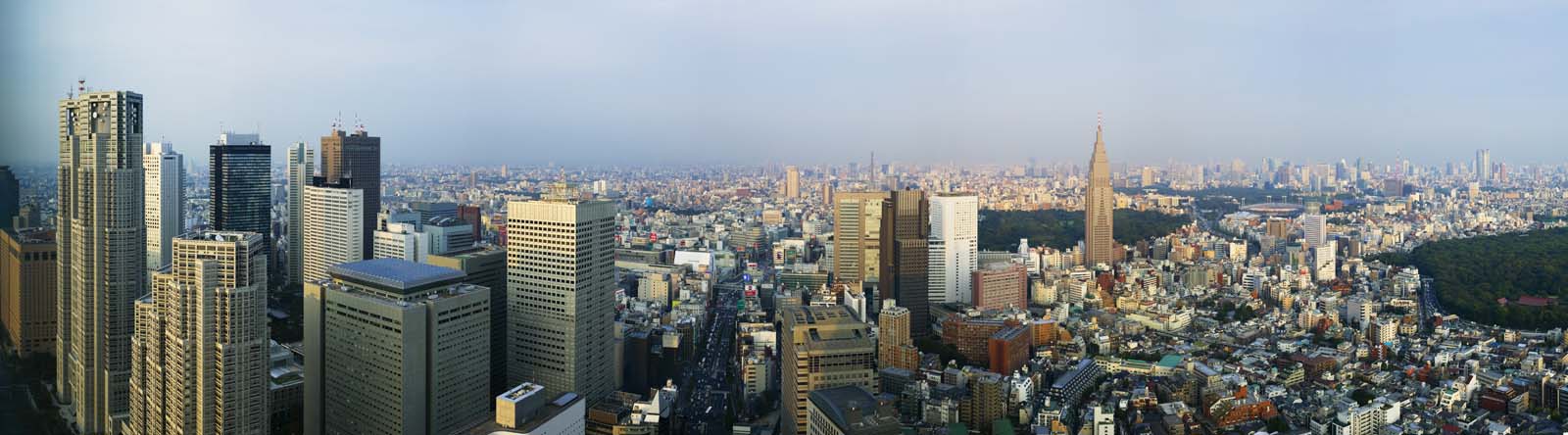 Foto, materieel, vrij, landschap, schilderstuk, bevoorraden foto,Shinjuku nieuw ontwikkelde stad centrum, Gebouw, De Tokio Metropolitgovernment Office, Docomo toren, Onderdaan rijweg